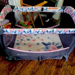 Baby Trend Play Pen